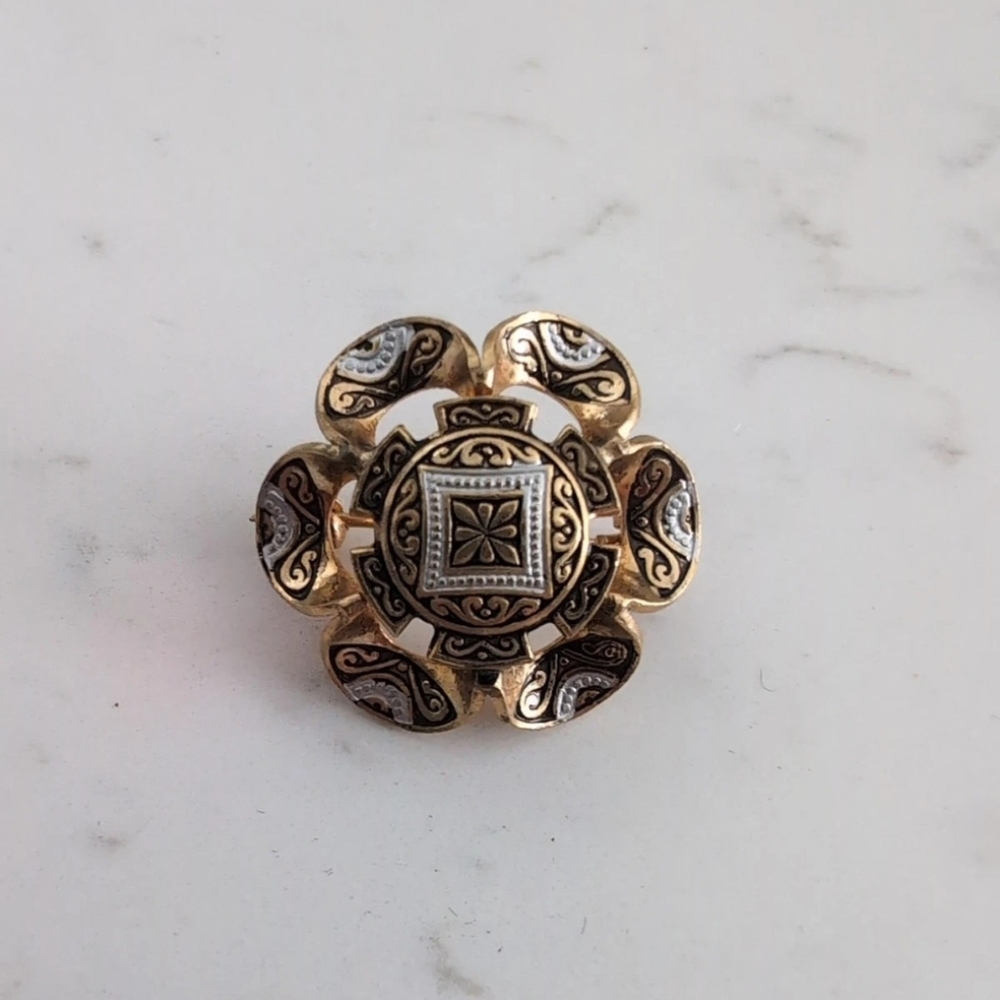 Vintage Gold Tone Filigree Flower Brooch Pin Ornate Scrollwork Antique Style
